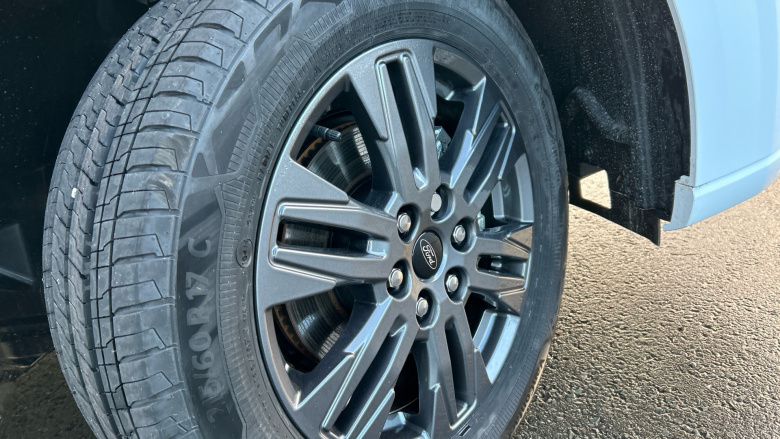 Ford Tourneo Custom 320 L1 Diesel Fwd 2.0 EcoBlue 136ps H1 Titanium 8 seater Auto